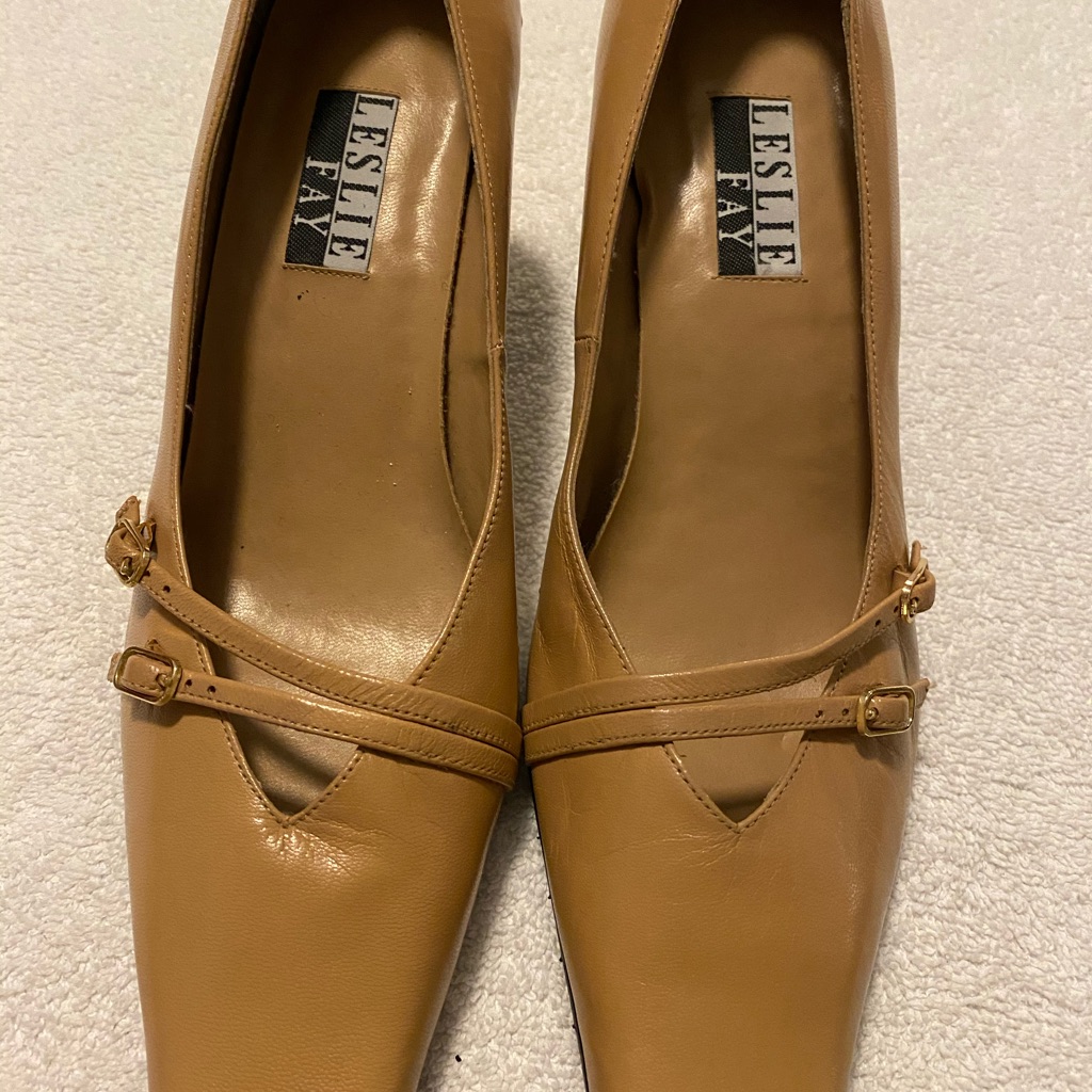 Brand New High Quality Leather Heels By Leslie Fay  Box 71